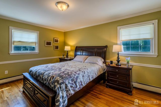 10 Devonshire Road, Sayreville, NJ 08859