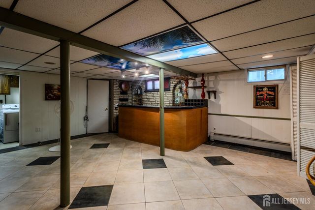 10 Devonshire Road, Sayreville, NJ 08859