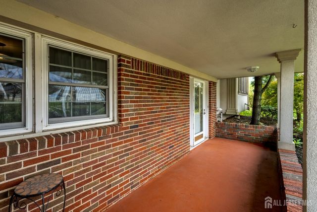 10 Devonshire Road, Sayreville, NJ 08859