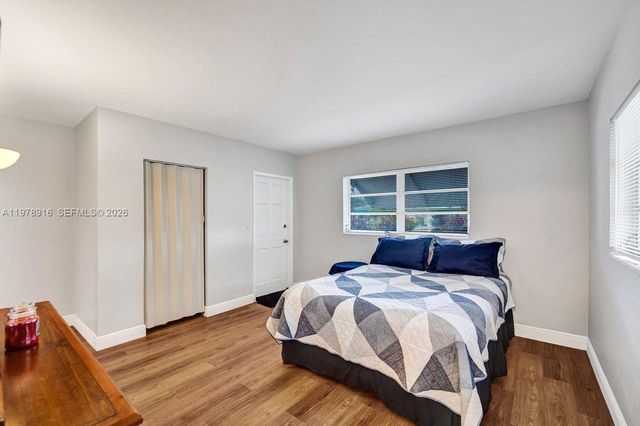 4621 NE 2nd Ave, Oakland Park, FL 33334