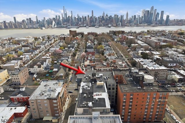 4315 Park Ave 2E, Union City, NJ 07087