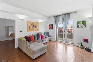 4315 Park Ave 2E, Union City, NJ 07087