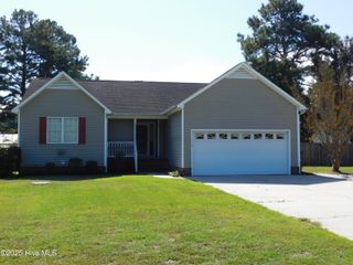 305 Gibbs Road, New Bern, NC 28560