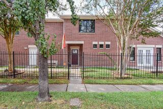3720 Link Valley Drive, Houston, TX 77025