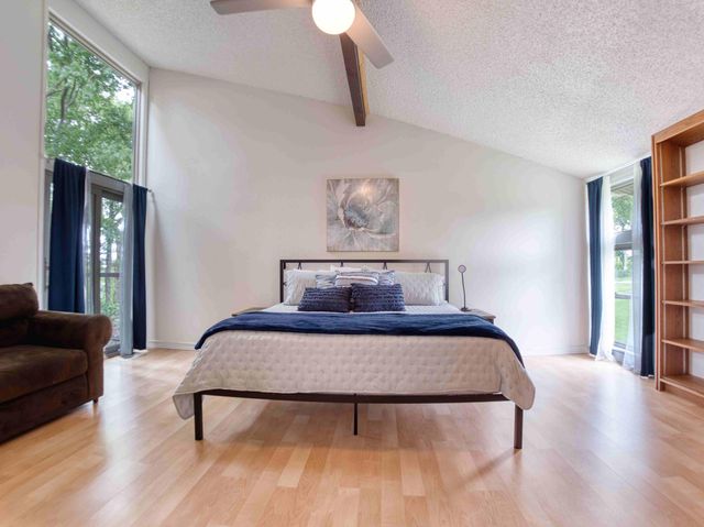 526 Murray Lane, Strang, OK 74367