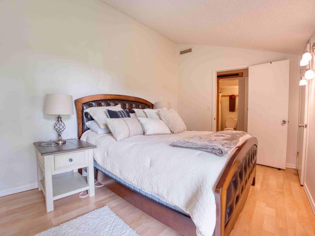 526 Murray Lane, Strang, OK 74367