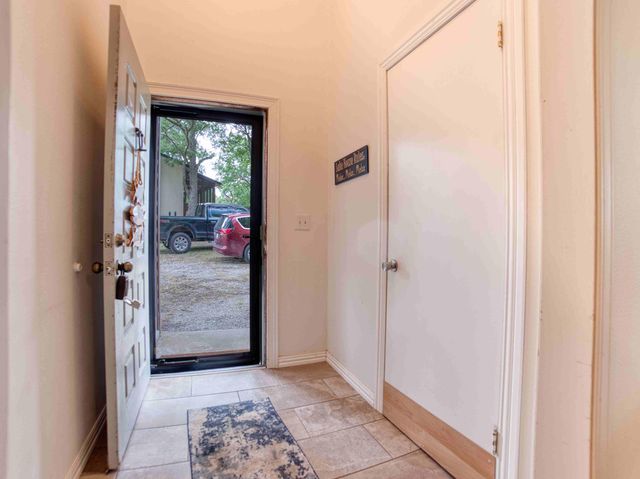 526 Murray Lane, Strang, OK 74367