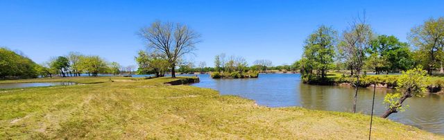 526 Murray Lane, Strang, OK 74367