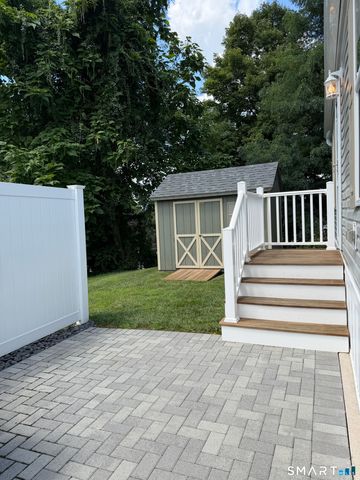 5 Sundeck Terrace, Southington, CT 06489