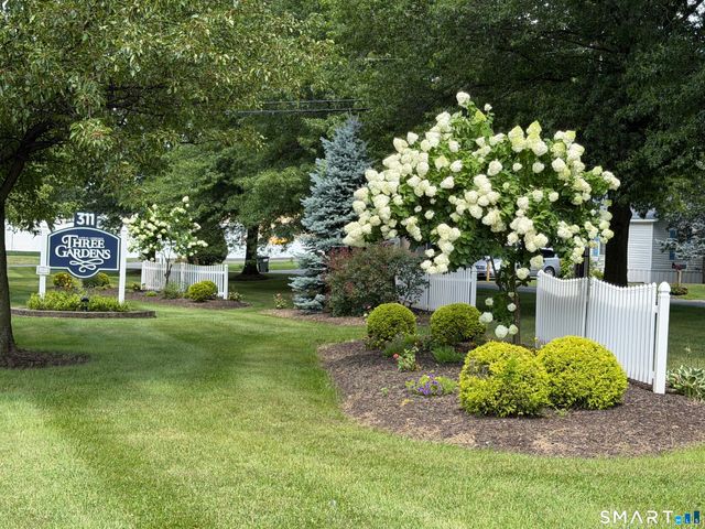 5 Sundeck Terrace, Southington, CT 06489