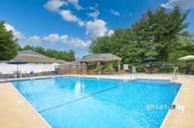5 Sundeck Terrace, Southington, CT 06489