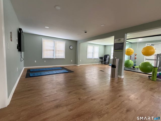 5 Sundeck Terrace, Southington, CT 06489