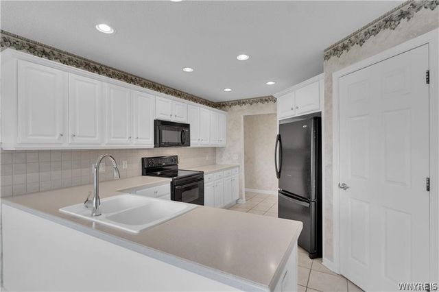 5527 Hemdale Drive, Clarence, NY 14221