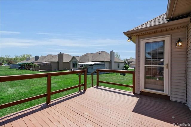 5527 Hemdale Drive, Clarence, NY 14221