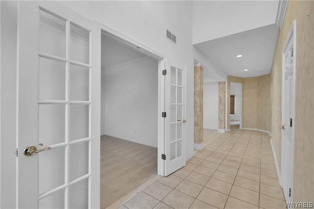 5527 Hemdale Drive, Clarence, NY 14221