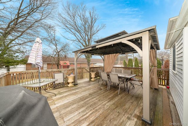 15 Lourae Drive, Massapequa Park, NY 11762