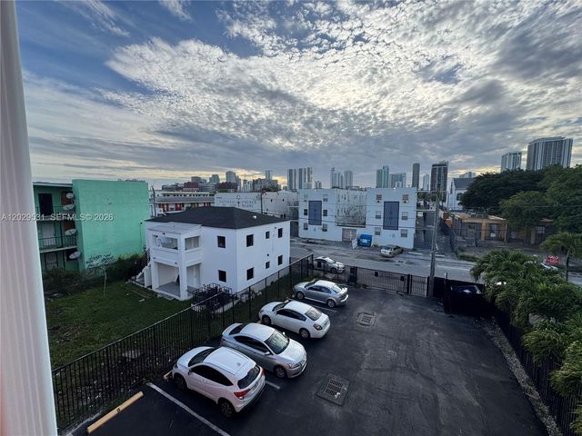 1767 NW 3rd Ave 17, Miami, FL 33136