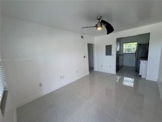 1767 NW 3rd Ave 17, Miami, FL 33136