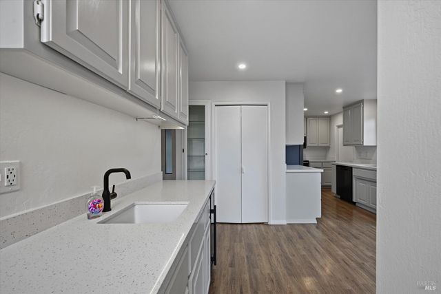 2698 Greenway Dr, Kelseyville, CA 95451