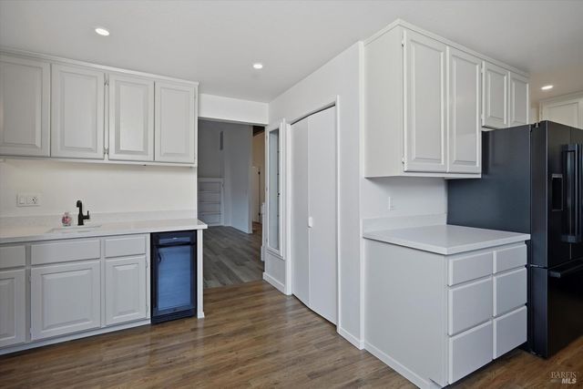 2698 Greenway Dr, Kelseyville, CA 95451