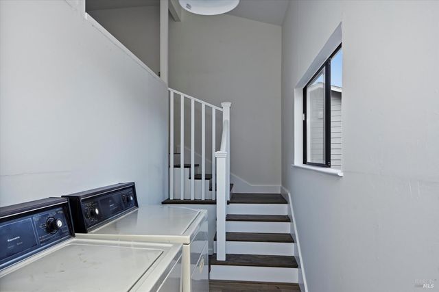 2698 Greenway Dr, Kelseyville, CA 95451