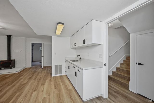 2698 Greenway Dr, Kelseyville, CA 95451