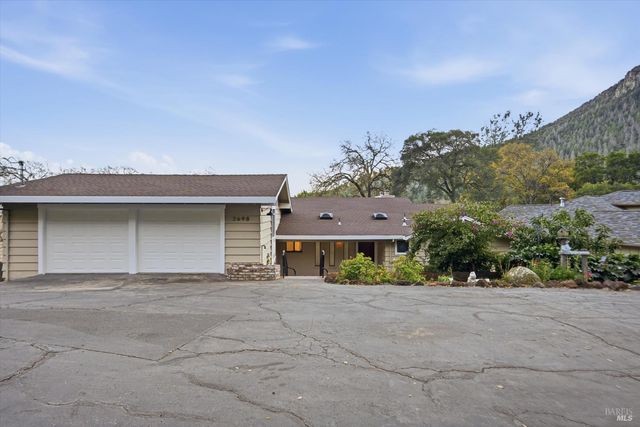 2698 Greenway Dr, Kelseyville, CA 95451