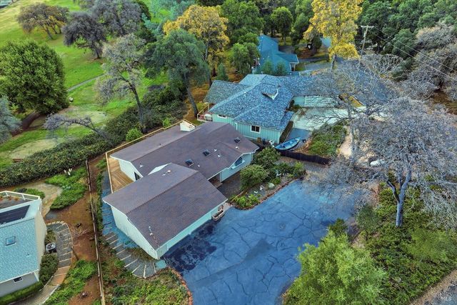 2698 Greenway Dr, Kelseyville, CA 95451