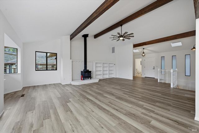 2698 Greenway Dr, Kelseyville, CA 95451