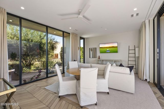 6402 E LOMAS VERDES Drive 1, Scottsdale, AZ 85266