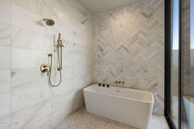 6402 E LOMAS VERDES Drive 1, Scottsdale, AZ 85266