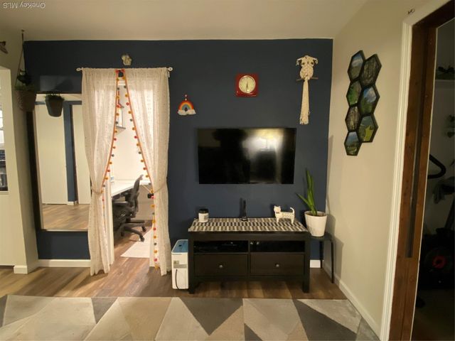 110 Brooklyn Avenue 4 L, Freeport, NY 11520