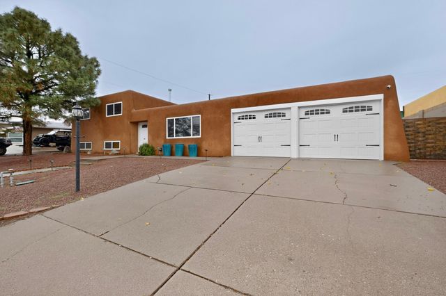4508 Piedra Blanca Street NE, Albuquerque, NM 87111