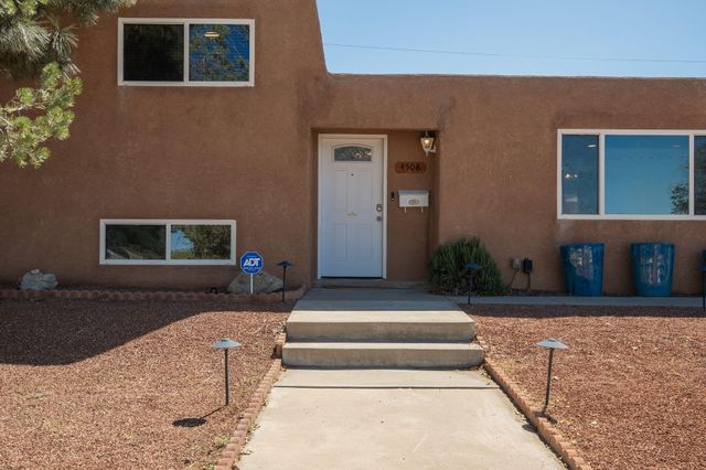 4508 Piedra Blanca Street NE, Albuquerque, NM 87111