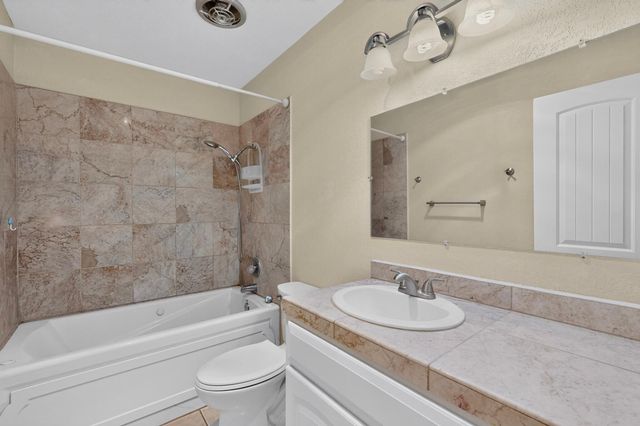 4508 Piedra Blanca Street NE, Albuquerque, NM 87111