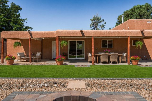 4508 Piedra Blanca Street NE, Albuquerque, NM 87111