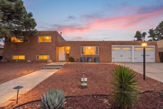 4508 Piedra Blanca Street NE, Albuquerque, NM 87111