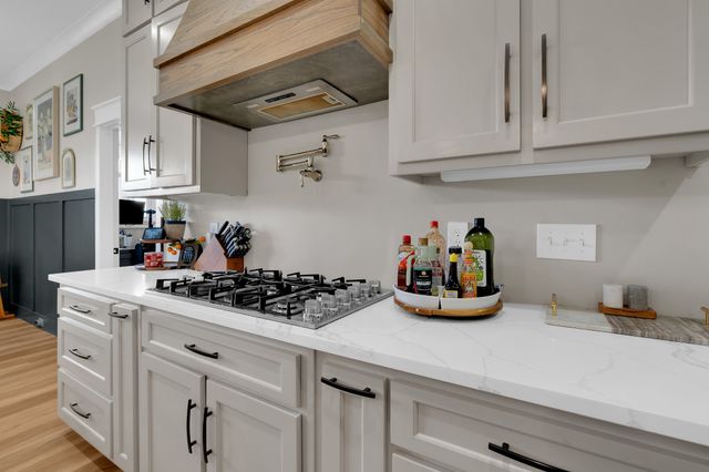 8346 Midland Rd, Bell Buckle, TN 37020