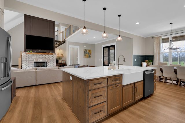 8346 Midland Rd, Bell Buckle, TN 37020