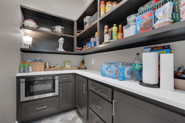 8346 Midland Rd, Bell Buckle, TN 37020