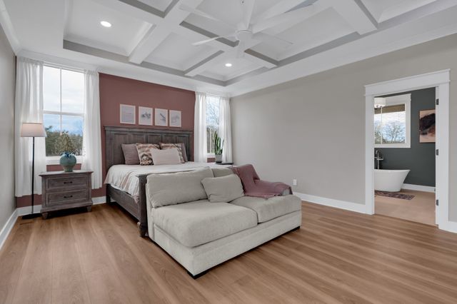 8346 Midland Rd, Bell Buckle, TN 37020