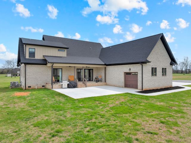 8346 Midland Rd, Bell Buckle, TN 37020