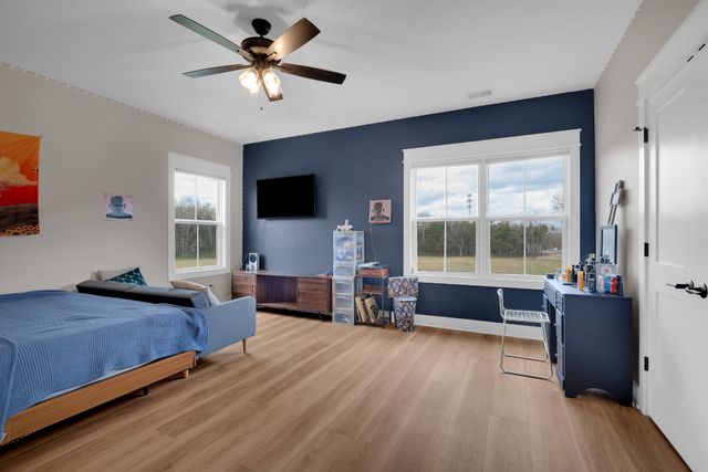 8346 Midland Rd, Bell Buckle, TN 37020