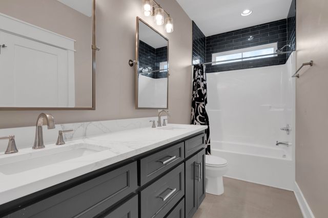 8346 Midland Rd, Bell Buckle, TN 37020