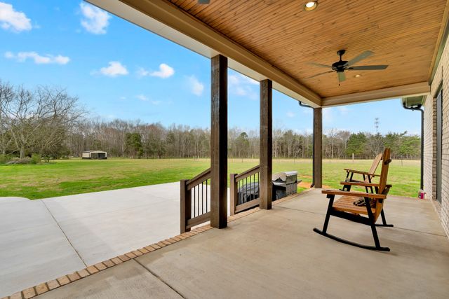 8346 Midland Rd, Bell Buckle, TN 37020