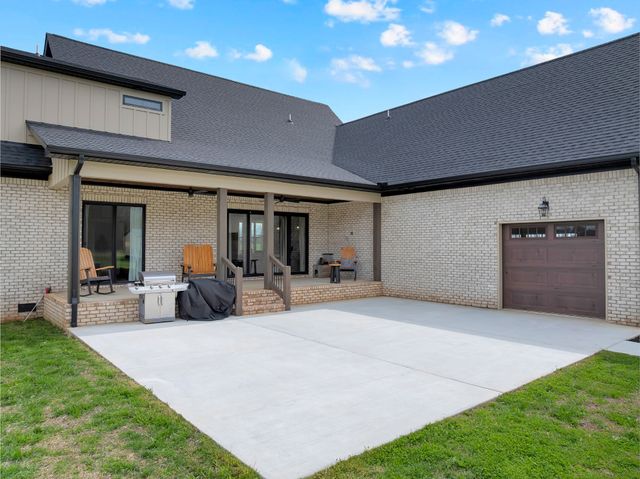 8346 Midland Rd, Bell Buckle, TN 37020