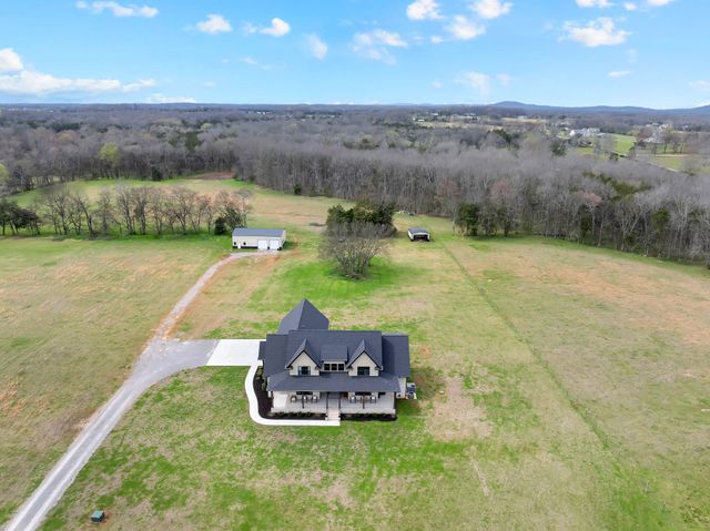 8346 Midland Rd, Bell Buckle, TN 37020