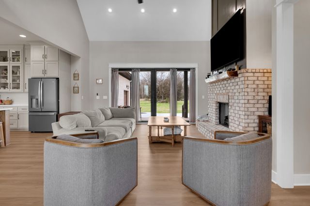 8346 Midland Rd, Bell Buckle, TN 37020