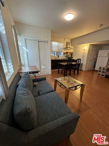 805 E 21st Street 1st floor, Los Angeles, CA 90011