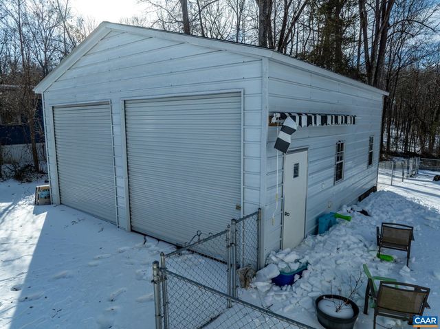 4615 DAVIS HWY, Louisa, VA 23093